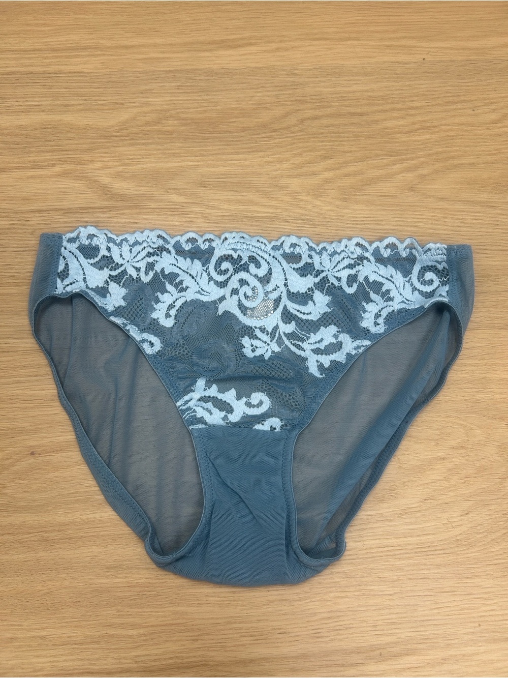 Wacoal Lace Mesh Panty S